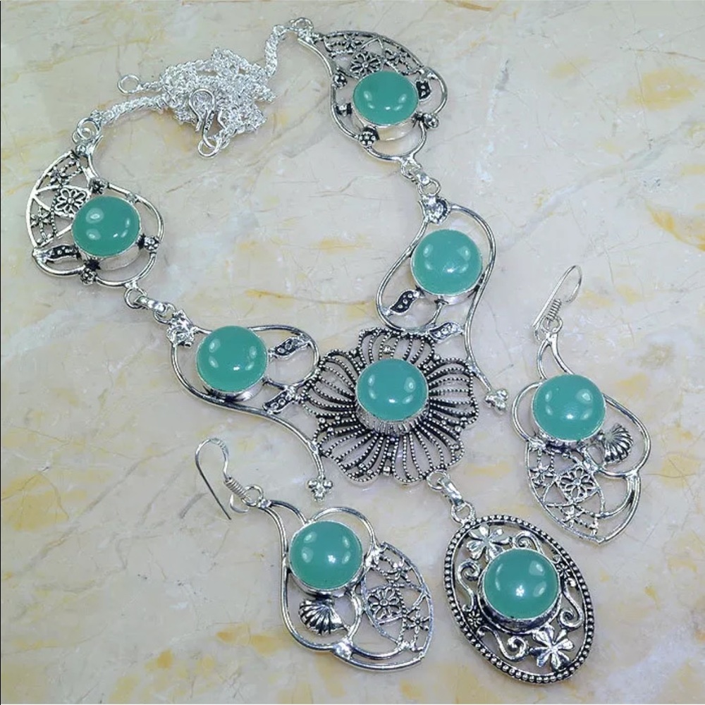 SOLD Gorgeous Chalcedony Victorian Set